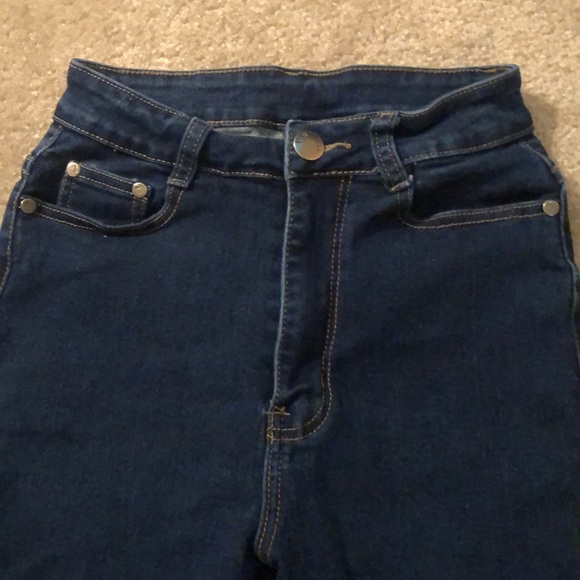 Fashion Nova Jeans Size 7/8 - Picture 2 of 3